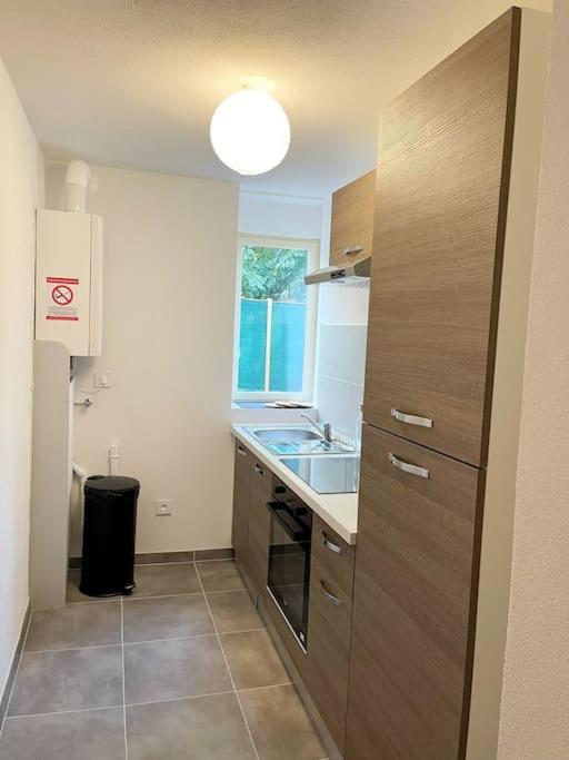 Rm-0 - Appartement F2 Au Rdc A Mulhouse Pour 1-2 Pers ภายนอก รูปภาพ
